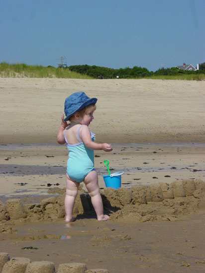 eh-08-18-mirin-sandcastle-7