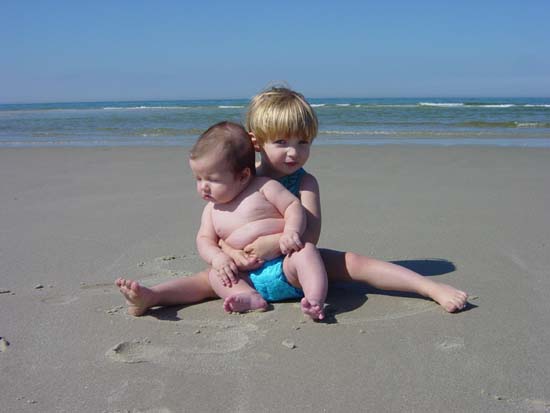 km-09-26-siblings-cape