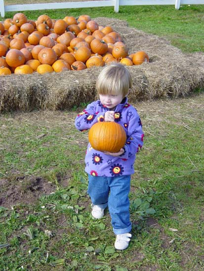 mu-10-18-pumpkin-carrying