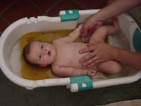 db-09-09-rowan-in-tub-washing