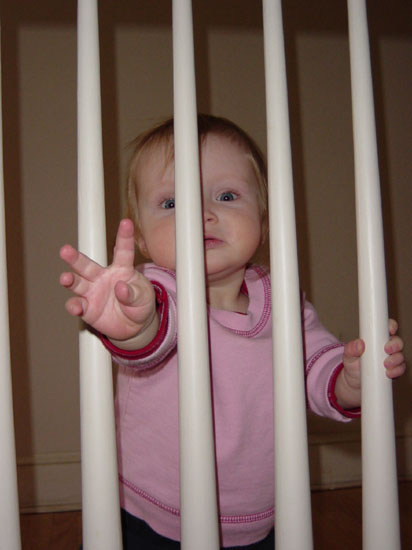 wa-04-10-standing-bars-reaching